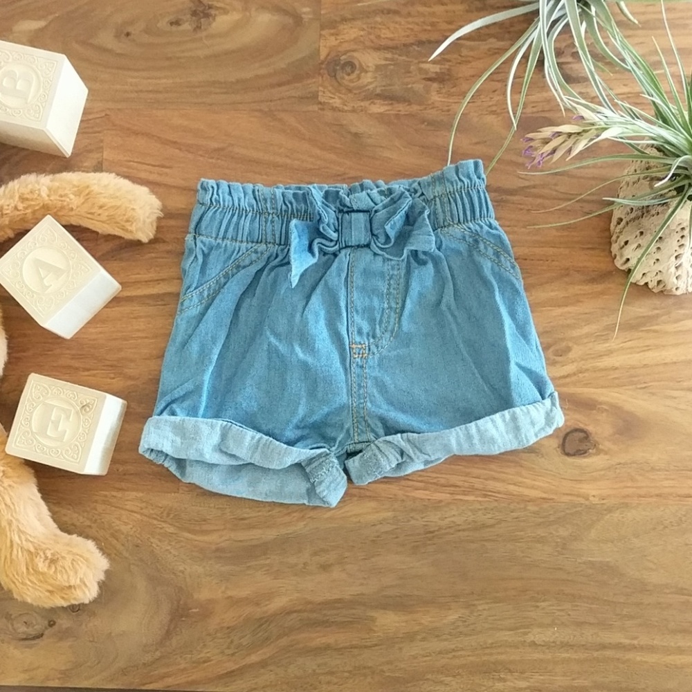 Cat & Jack denim shorts with bow size NB newborn